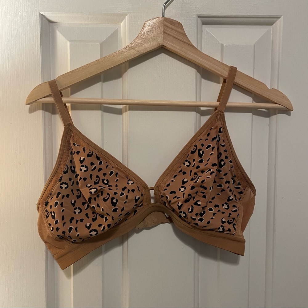 Lively Cheetah Print Busty Bralette